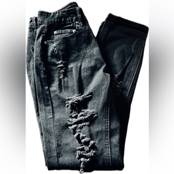 Almost Famous junior Black Jeans ripped skinny size 0 - Picture 1 of 8
